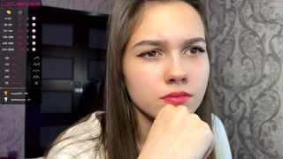 vrchan chaturbate Luxurious harlot masturbates cunt