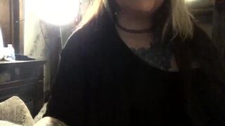 g_babyyy chaturbate Pretty kralia shows boobs