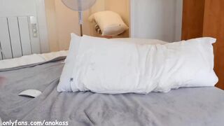 bunnyblondy chaturbate Shy girl exposes beautiful tits