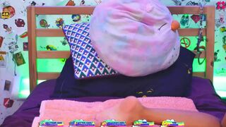 kittygy chaturbate Chubby mare in honor of the holiday shows its bust