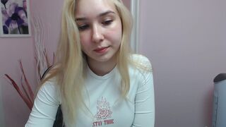 lila_page chaturbate Gorgeous chick having fun with phallus