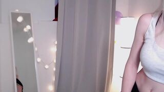 appr0ved chaturbate Busty babe masturbates her penis