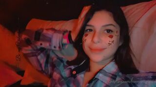 hornyprogrammer onlyfans Juicy lass caresses Sissy