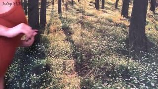 IndigoWhite Babe Masturbates with Phallus