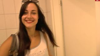 Young-Devotion - Billiger gehts nicht - Zum Abholpreis weggefickt