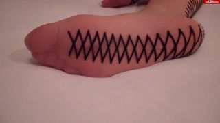 Pornopaerchen - Spritzig! Geiler POV Footjob mit Nylonf??en