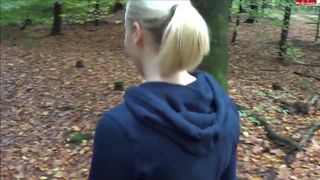 Lara-CumKitten - Wahnsinns Jeans Piss mit geilem Facial Quickie!!!???