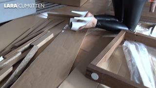 Lara-CumKitten - Big Booty Leggings Bitch - Nachbars Hilfe mit ficken bezahlt
