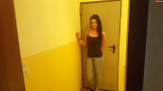 FariBanx - AFF?RENSCHLAMPE - FICKEN w?hrend seine FRAU NEBENAN ist 23.09.16