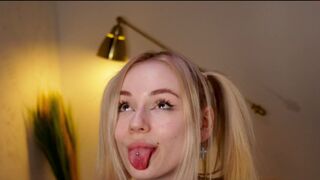 marilyn_storm chaturbate Skinny Blonde jerks off
