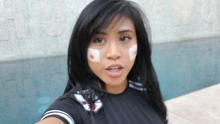 Embersnow onlyfans Adorable beauty fucks cunt with fingers