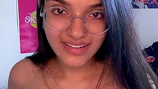 wantmyass888 onlyfans Crazy Curva shows off saggy tits