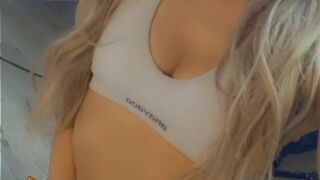 Destinycruzxxx onlyfans 23 February 2022 broadcast 2022