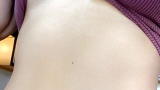 xxxvanessaxxx onlyfans Hot lady furiously twirling big ass