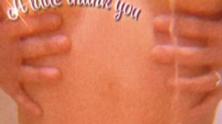 Maraa jane aka maraa_jane onlyfans Wonderful mother pulls the cap with her fingers