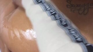 Krackinasskeyy onlyfans girl's insatiable pussy