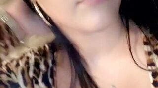 jadeykinz onlyfans Blonde takes off her stockings and daubs