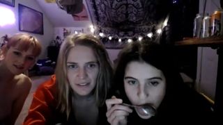 tittiesssssssss webcam 3.10.2019