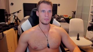 lovleycouplexxx a wonderful lady caresses a fantastic body