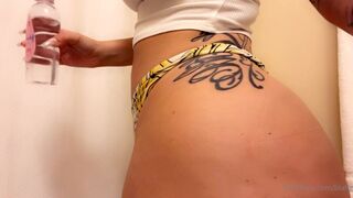 Gigi Torres aka blahgigi onlyfans Naughty babe masturbates pussy