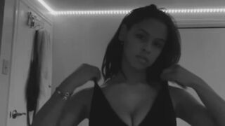 August Laines aka augustlaines onlyfans  put two fingers into her anus