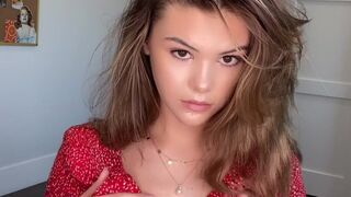 Ashley Tervort onlyfans Pretty beauty took off her dress