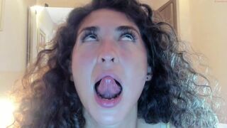 tinayoudream chaturbate Lustful babe caresses shaved pussy