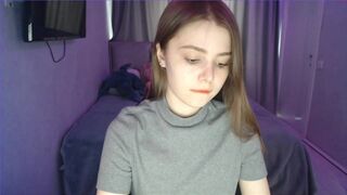 tripleprinces chaturbate Elegant curvy caresses shaved pussy