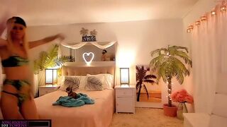 amyvalentine chaturbate Busty small exposes her charms