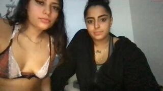 breezzy6908 chaturbate Beauty licks rubber dick