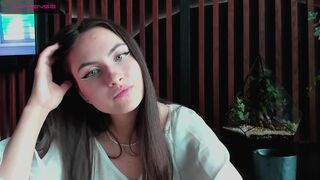 _teya_ chaturbate Exquisite beauty furiously plows herself in the field cap