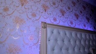 haeun_lee chaturbate Cute passion pulls the cap with his fingers