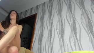 kate_pirse chaturbate Charming confused girlfriend fucks holes