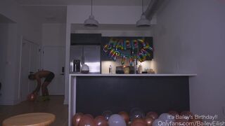 bailey_eilish chaturbate  showed juicy buns