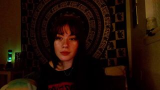 _modestmouse chaturbate Crazy Nurse Posing On Camera