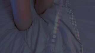 npxvip aka namprikk_ onlyfans White-haired babe fucks with a dildo