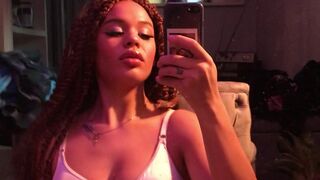 Naomi aka naomij onlyfans Luxury curvy chatting in fries