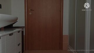 Shinratensei98 Gold aka shinratensei98.gold onlyfans Seductive lady shows sexy body