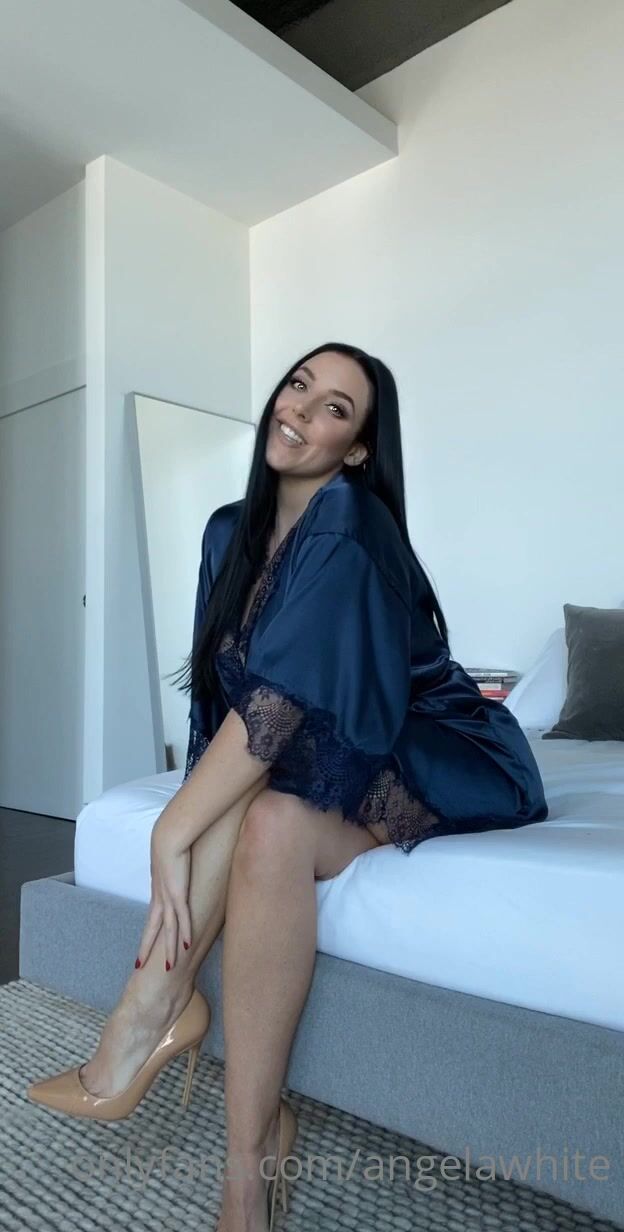 Angela White aka angelawhite onlyfans Charismatic girl jerking juicy holes