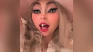 Riley Reid aka rileyreidx3 onlyfans Cute babe showing curvy shapes