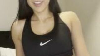 Mia Falls aka sundaebunsdae onlyfans Beautiful slut plows pussy with phallus