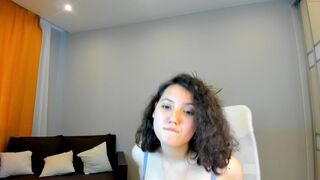 your_lilly_girl chaturbate  shows huge milkings