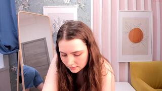 cutie_pearl chaturbate Cute doll gives her pussy a dildo