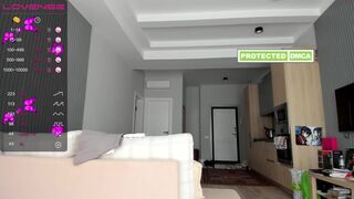 seon_mi chaturbate Naughty female shows big tits