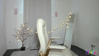 e_l_o_d_i_e chaturbate myfreecams