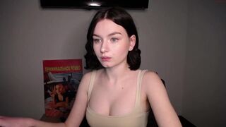 alice_braga chaturbate Mother masturbates on skype