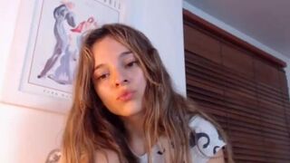 Kendall Tyler_Kendall Tyler Busty woman posing in french chat