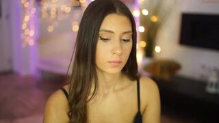 emilia98xxx Hot chick fucks shaved pussy