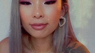 babygirlgin onlyfans Skinny female rubs herself with oil