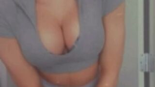 Summer Lynn Hart aka summerlynnunlocked onlyfans Sexy babe undresses on camera